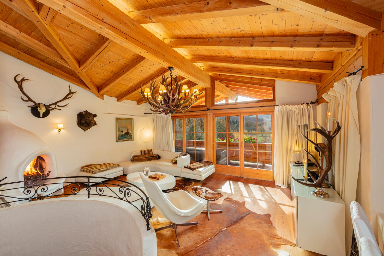 WhatsApp Image 2025-11-20 at 12.46.57 (1)