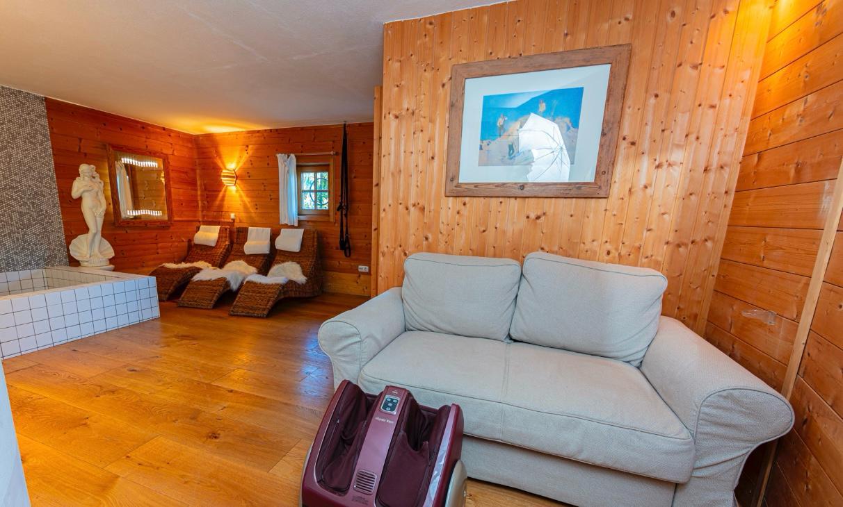 WhatsApp Image 2025-11-20 at 12.46.57 (8)